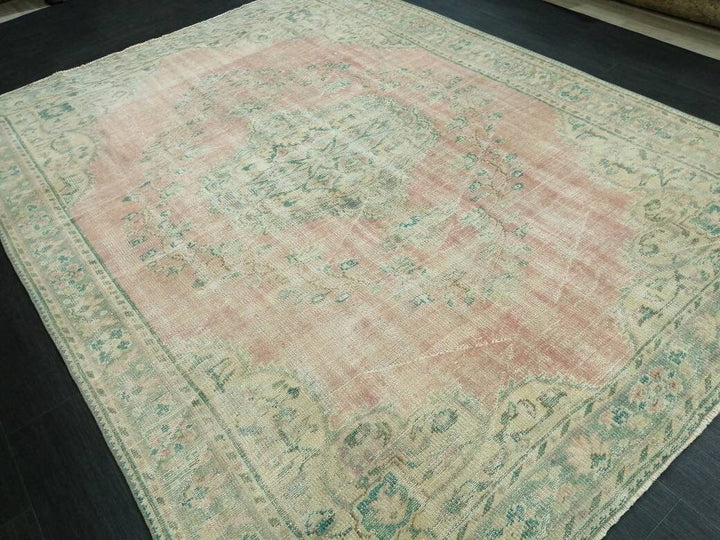 Turkish Oushak Rug 6' 8" x 9' Hand-Knotted texture