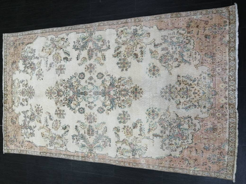 Beige Turkish Oushak Rug 4' 10" x 8' 6" Hand-Knotted detail