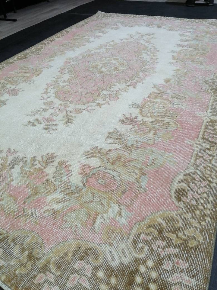 Pink Oushak Rug 5' 10" x 9' 7" - No. WR26407