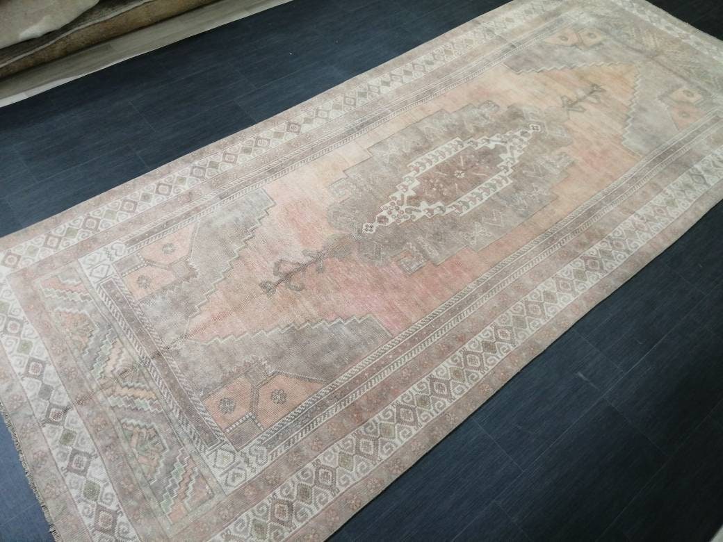 Beige Turkish Runner Rug 4' 11" x 11' 8" Hand-Knotted detail