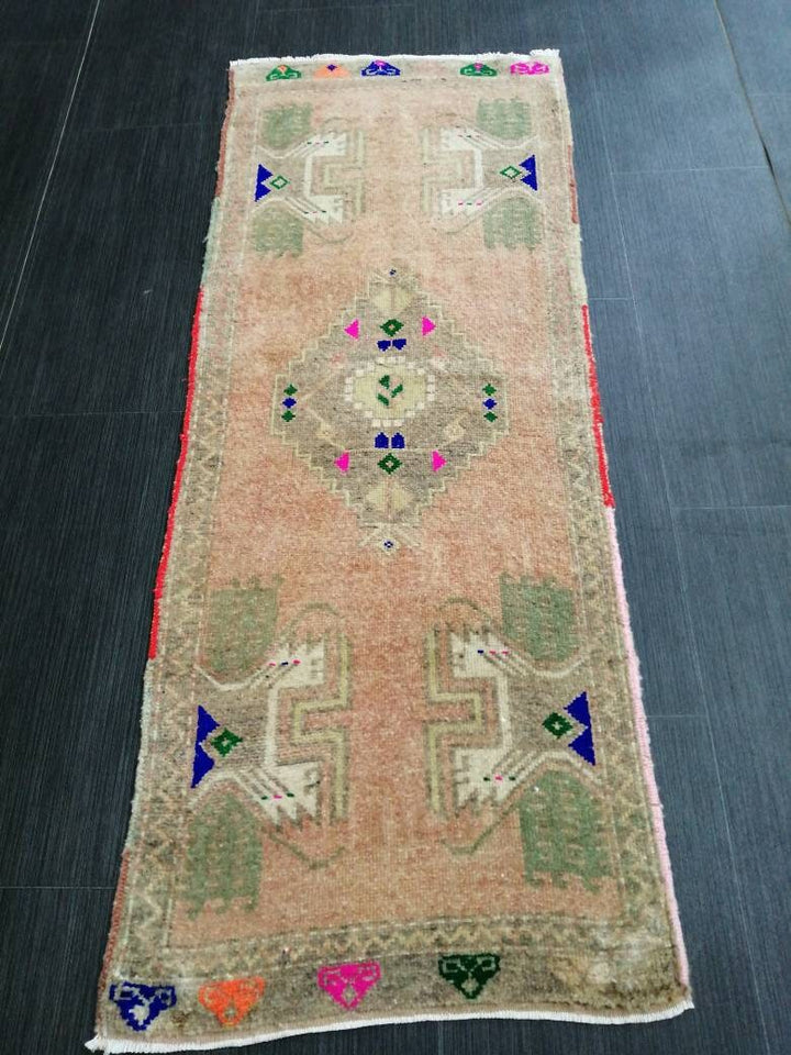 Beige Turkish Runner Rug 1' 6" x 3' 11" Hand-Knotted border