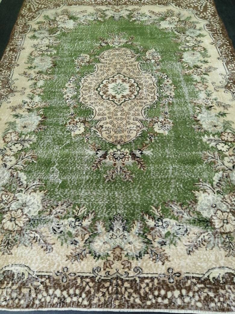 Green Turkish Runner Rug 7' x 10' Hand-Knotted | No. WR54333