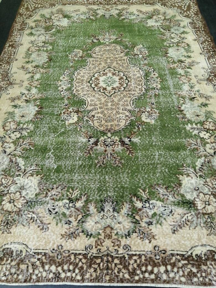 Green Turkish Runner Rug 7' x 10' Hand-Knotted | No. WR54333