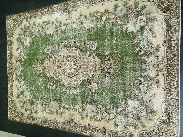 Green Turkish Runner Rug 7' x 10' Hand-Knotted | No. WR54333