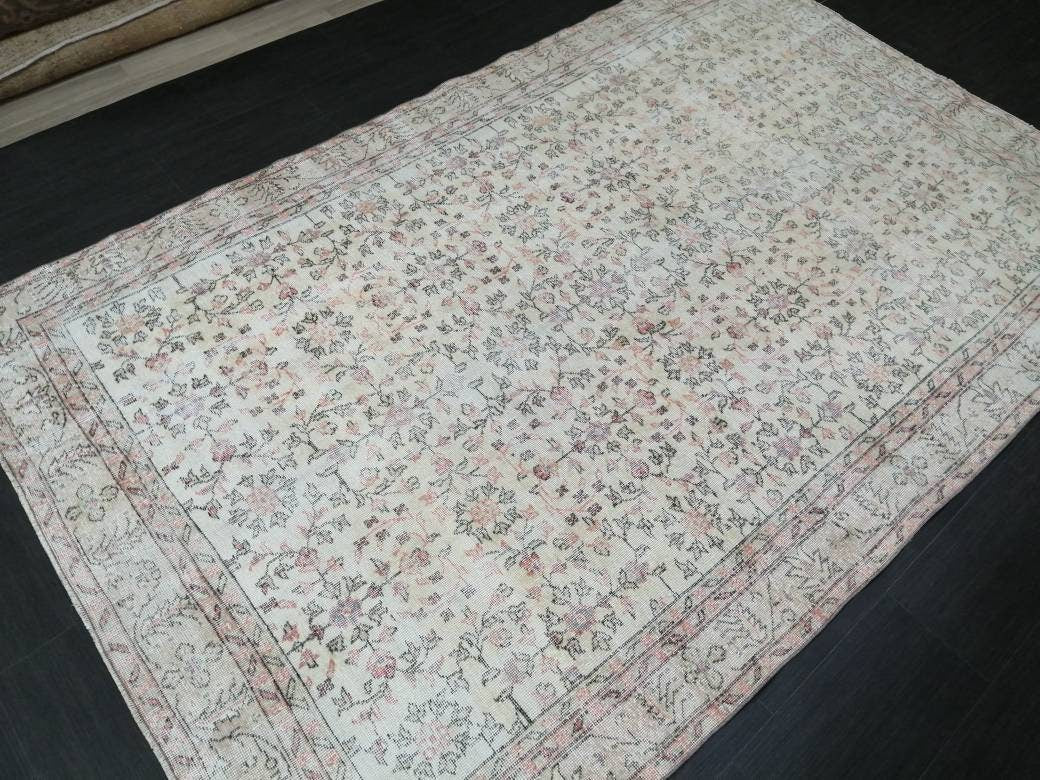 Beige Turkish Oushak Rug 6' 3" x 9' 9" Hand-Knotted detail