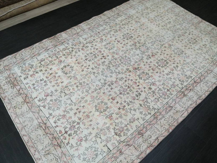 Beige Turkish Oushak Rug 6' 3" x 9' 9" Hand-Knotted detail