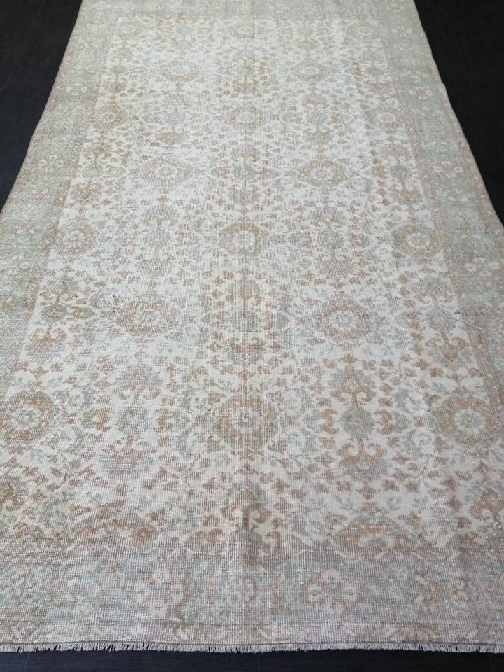 Beige Turkish Oushak Rug 5' 11" x 10' 3" Hand-Knotted pattern