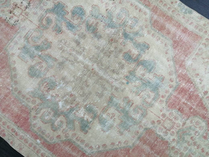Turkish Oushak Rug 3' 10" x 6' 8" Hand-Knotted close-up