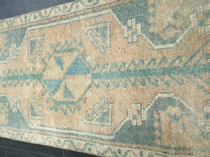 Beige Turkish Runner Rug 1' 7" x 3' 6" Hand-Knotted detail