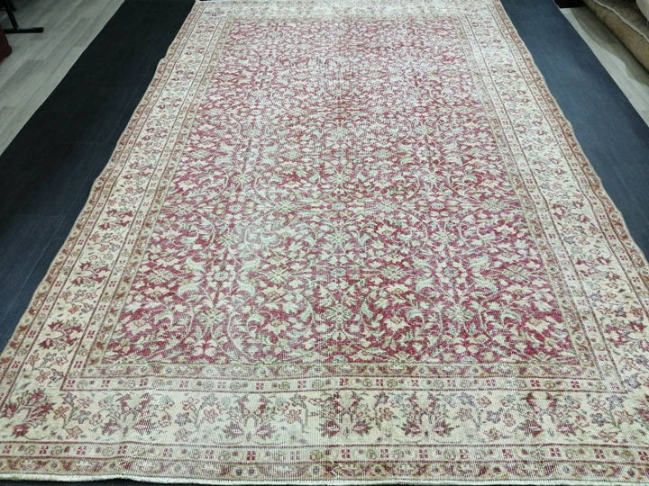 Beige Turkish Oushak Rug 6' 7" x 10' 4" Hand-Knotted texture
