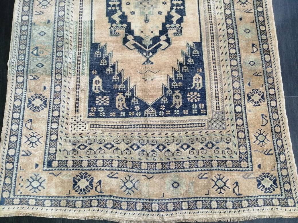 Navy Turkish Oushak Rug 5'6" x 9'4" Hand-Knotted border