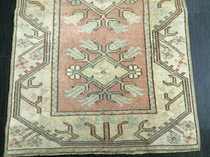 Pink Turkish Oushak Rug 2' 5" x 4' 4" Hand-Knotted pattern