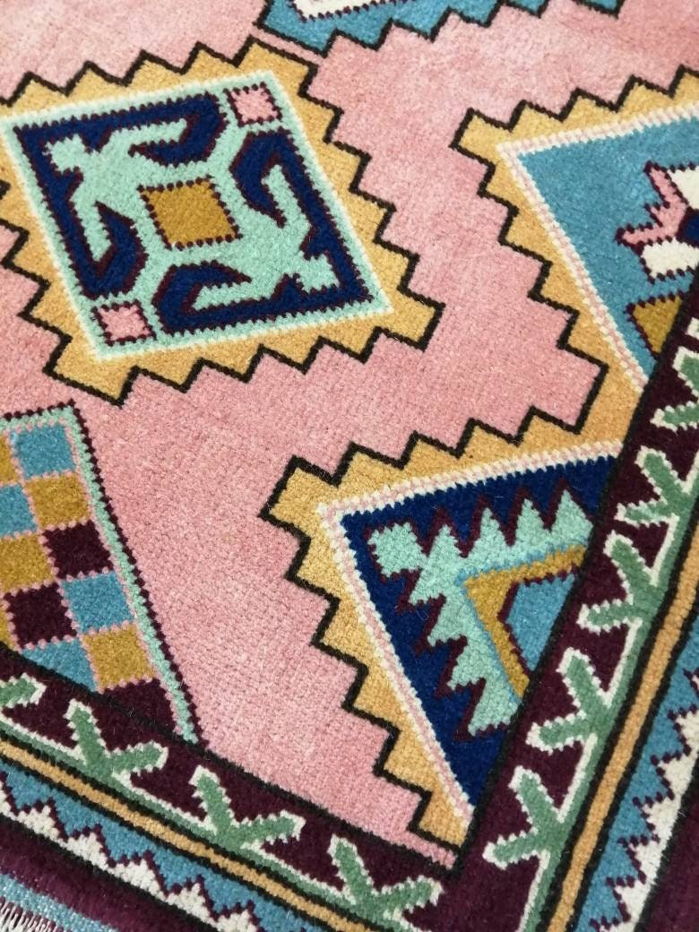 Pink Turkish Oushak Rug 2' 11" x 4' 7" Hand-Knotted border