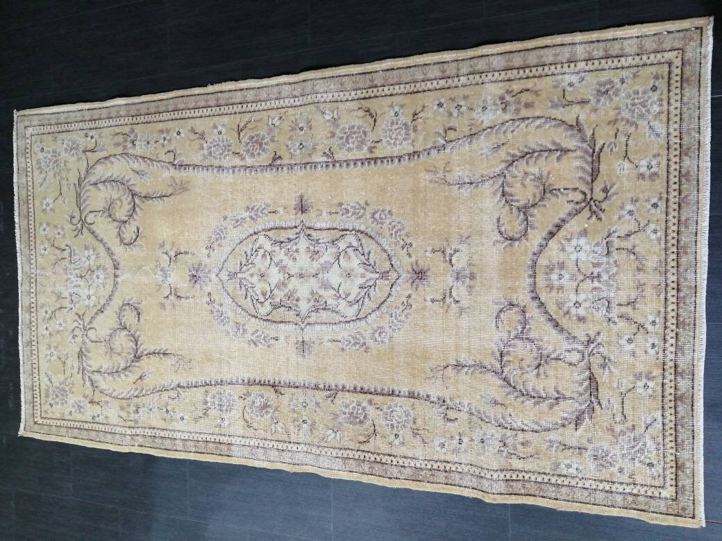 Beige Turkish Vintage Rug 3' 10" x 7' 1" Hand-Knotted | No. WR96323