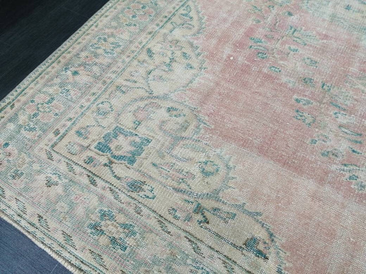 Turkish Oushak Rug 6' 8" x 9' Hand-Knotted close-up