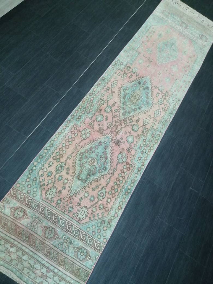Beige Turkish Runner Rug 2' 7" x 11' Hand-Knotted pattern