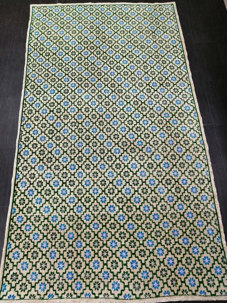 Turkish Oushak Rug 5' 5" x 9' 8" Hand-Knotted field