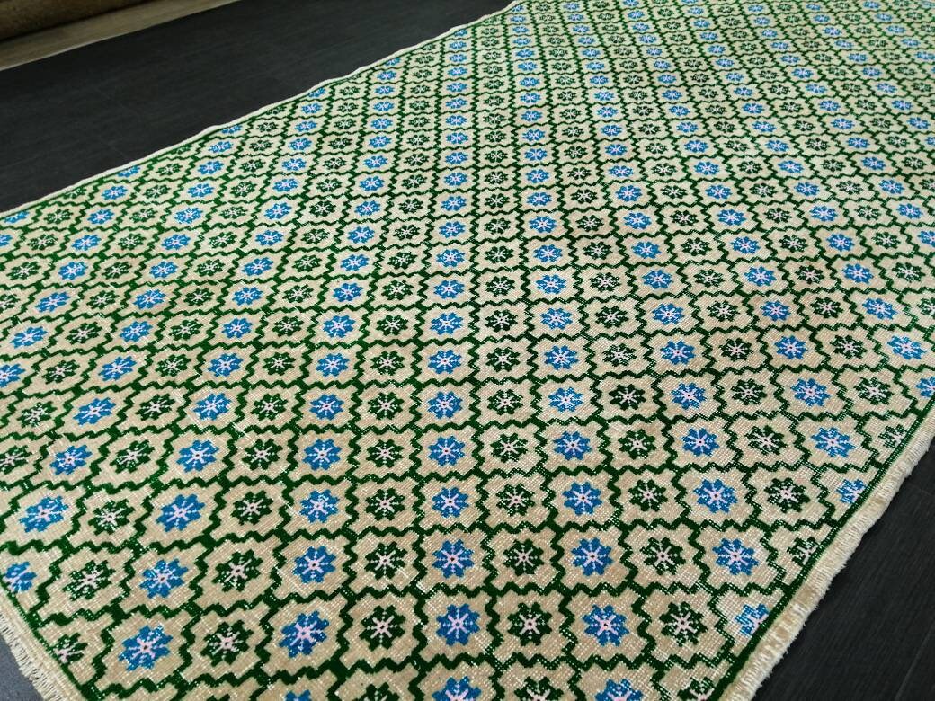 Turkish Oushak Rug 5' 5" x 9' 8" Hand-Knotted
