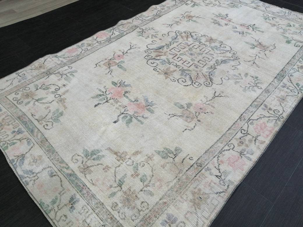 Rust Turkish Runner Rug 5' 1" x 8' 8" Hand-Knotted field