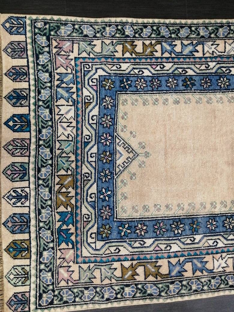 Rust Turkish Runner Rug 3' 9" x 7' Hand-Knotted field