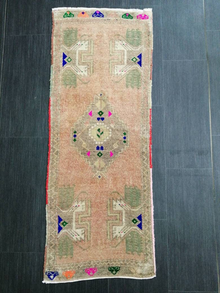 Beige Turkish Runner Rug 1' 6" x 3' 11" Hand-Knotted pattern