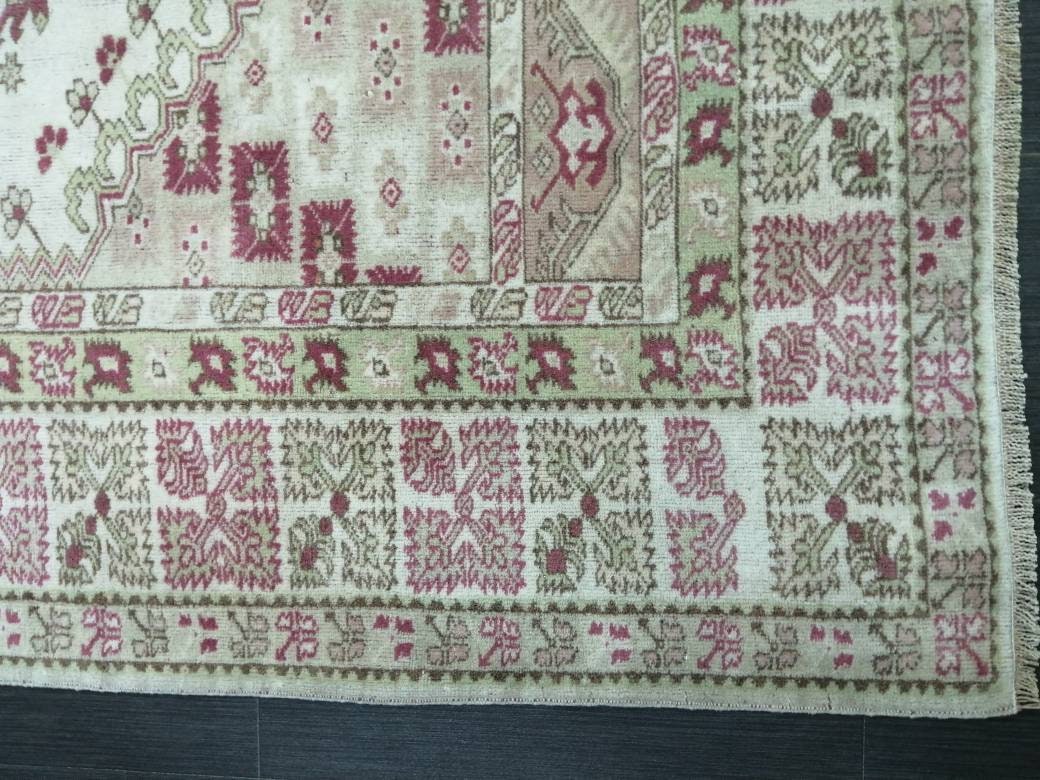 Pink Turkish Oushak Rug 5' 4" x 7' Hand-Knotted close-up