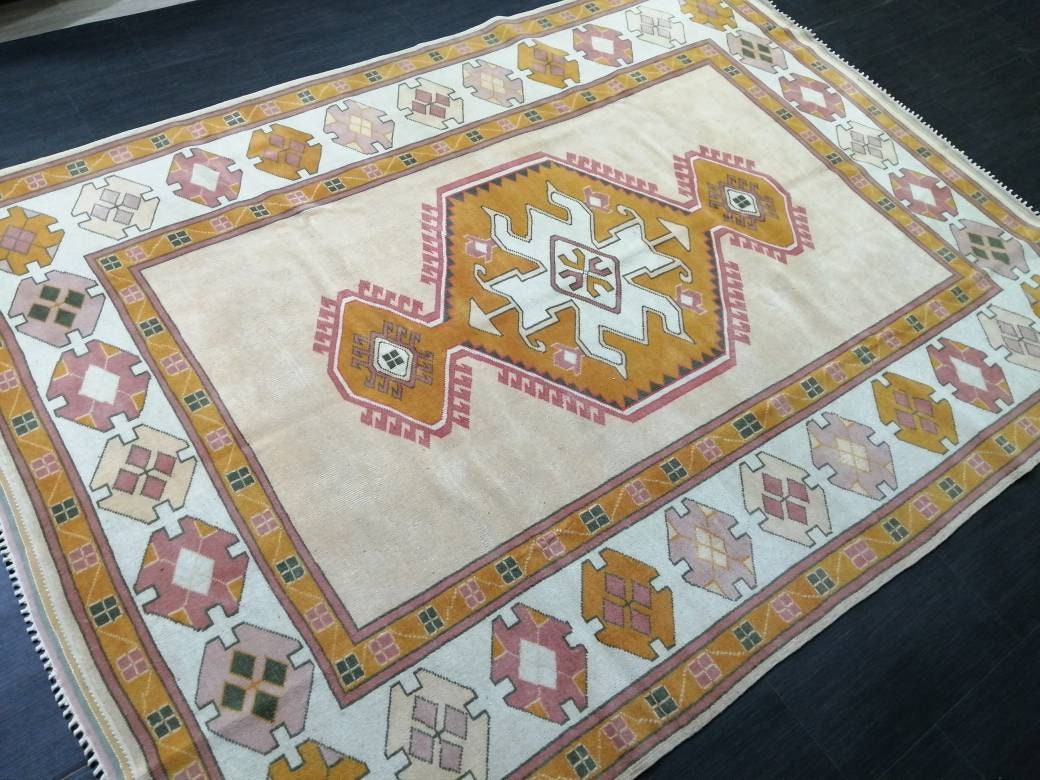 Beige Turkish Runner Rug 6' 6" x 8' 10" Hand-Knotted field