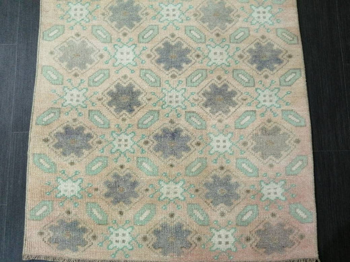 Turkish Runner Rug 2' 7" x 6' 3" Hand-Knotted border