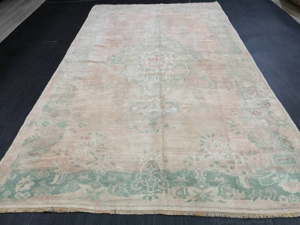 Beige Turkish Runner Rug 4' 11" x 8' 7" Hand-Knotted detail