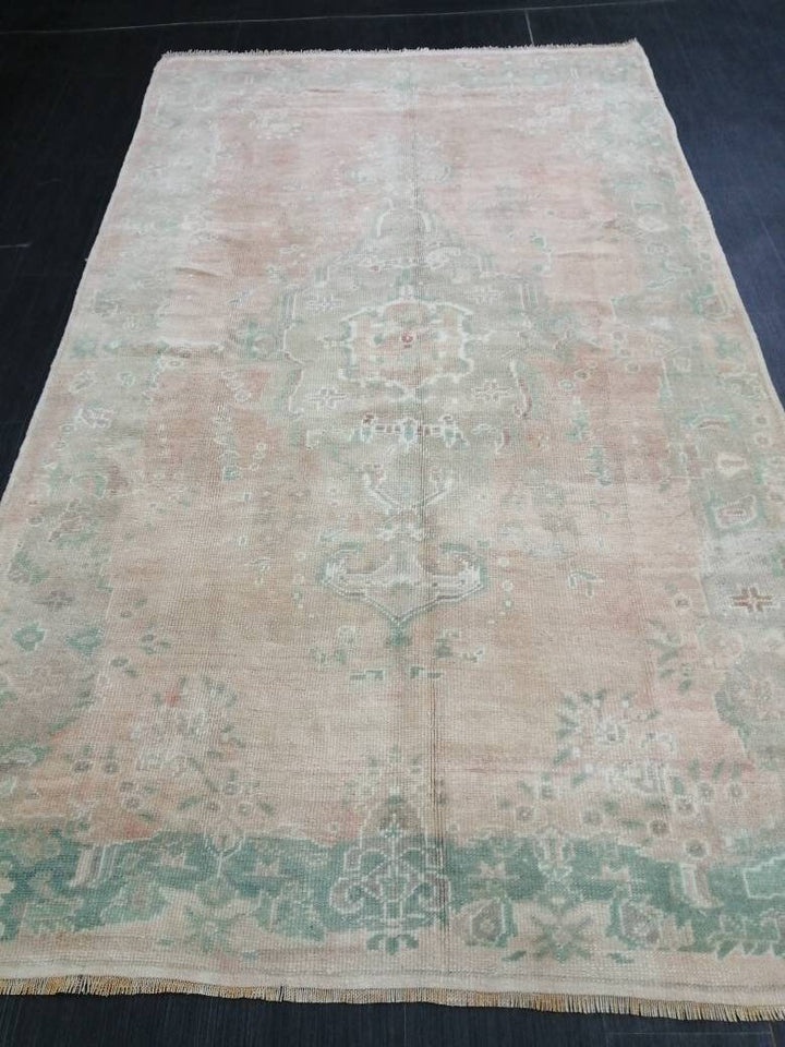 Beige Turkish Runner Rug 4' 11" x 8' 7" Hand-Knotted border
