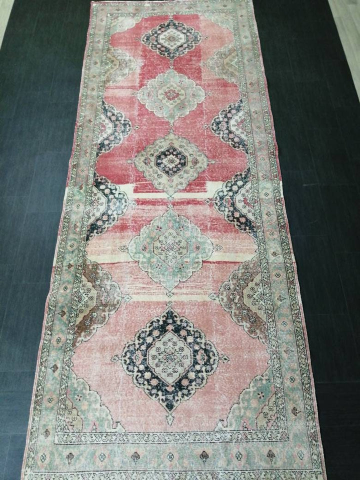 Pink Turkish Runner Rug 4' 9" x 12' 5" Hand-Knotted detail