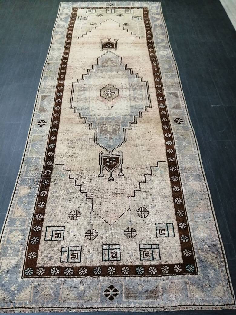 Beige Turkish Runner Rug 4' 2" x 11' 2" Hand-Knotted detail