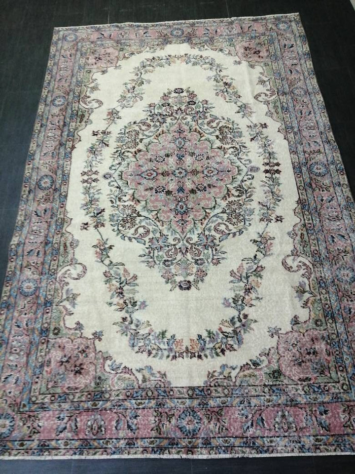 Pink Turkish Oushak Rug 6' 3" x 8' 9" Hand-Knotted detail