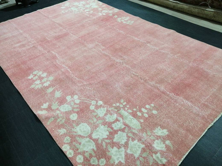 Pink Turkish Oushak Rug 6' 7" x 10' 7" Hand-Knotted pattern