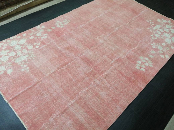 Pink Turkish Oushak Rug 6' 7" x 10' 7" Hand-Knotted texture