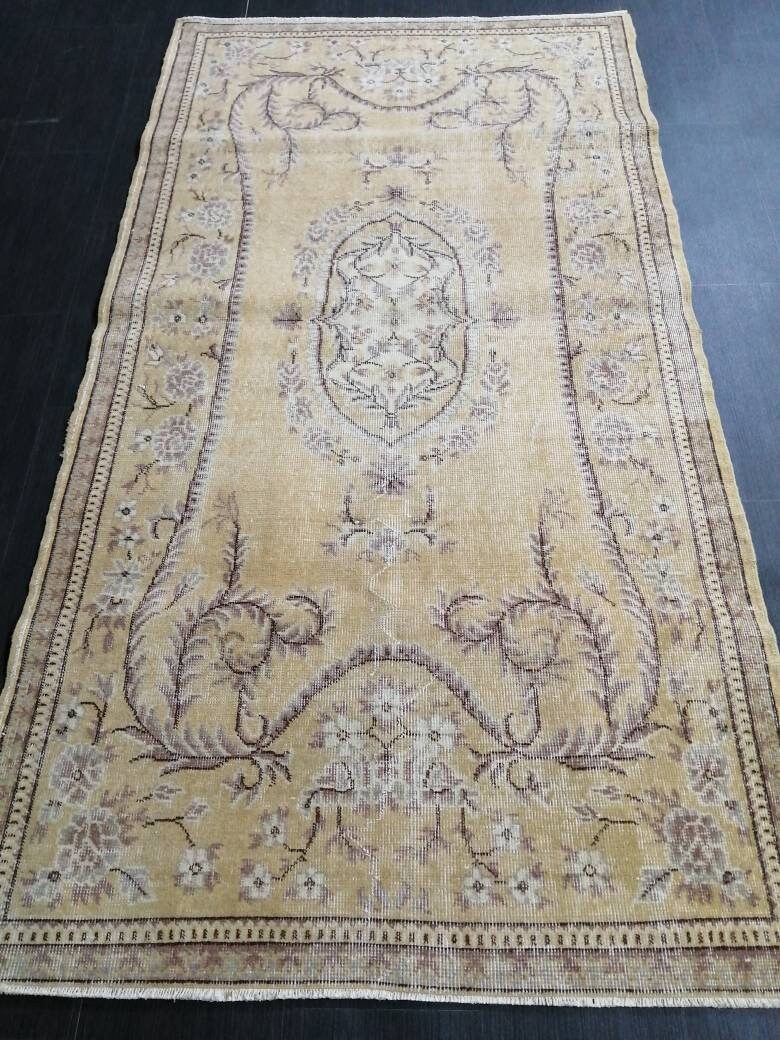 Beige Turkish Vintage Rug 3' 10" x 7' 1" Hand-Knotted | No. WR96323