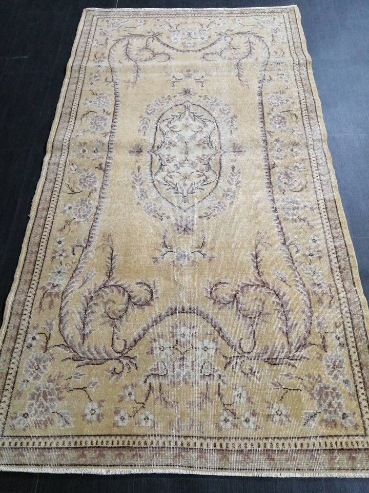 Beige Turkish Vintage Rug 3' 10" x 7' 1" Hand-Knotted | No. WR96323