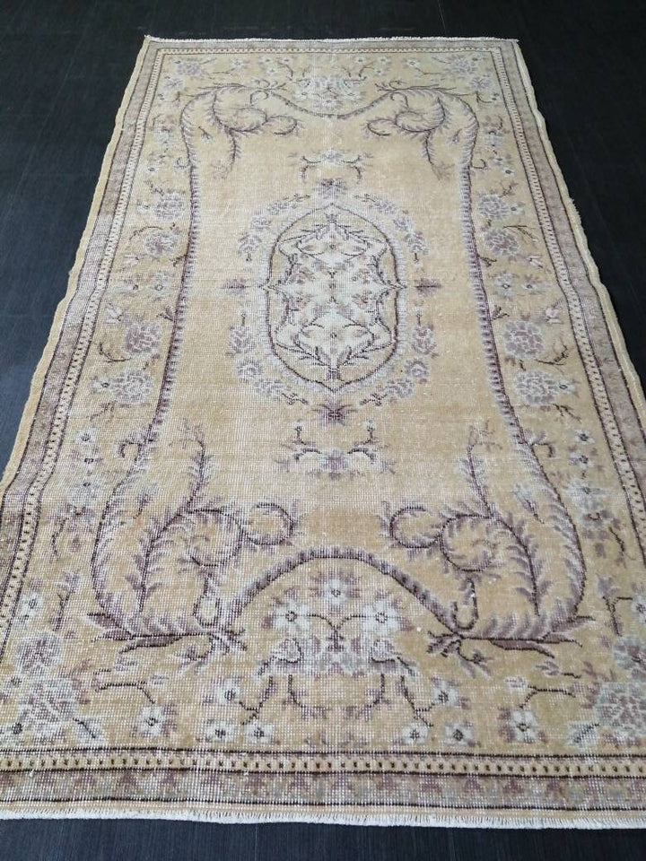 Beige Turkish Vintage Rug 3' 10" x 7' 1" Hand-Knotted | No. WR96323