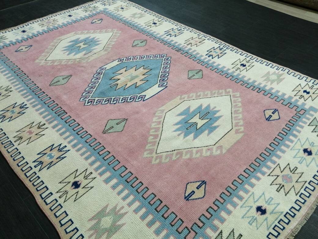 Turkish Runner Rug 5' 2" x 7' 8" Hand-Knotted