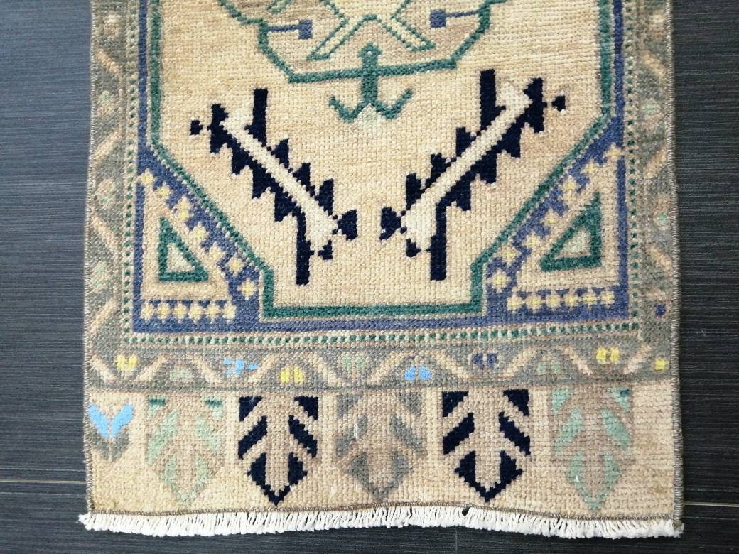 Pink Turkish Runner Rug 1' 7" x 3' 1" Hand-Knotted field