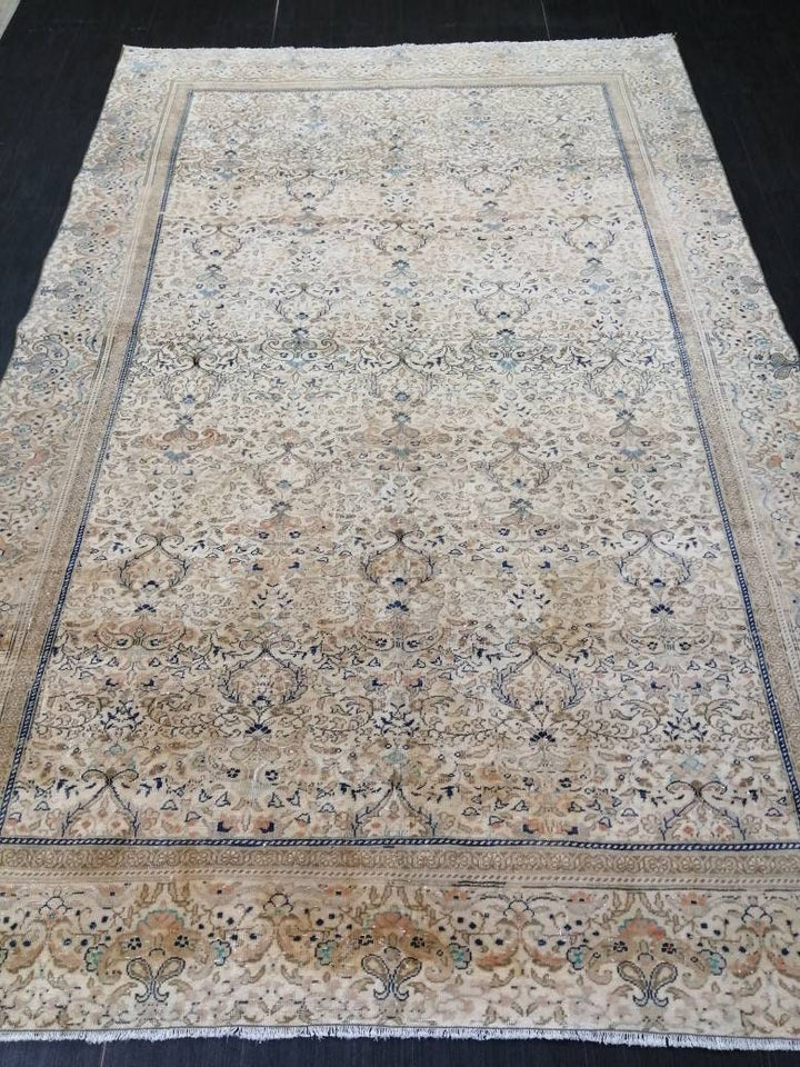 Beige Turkish Runner Rug 6' 2" x 9' 7" Hand-Knotted field