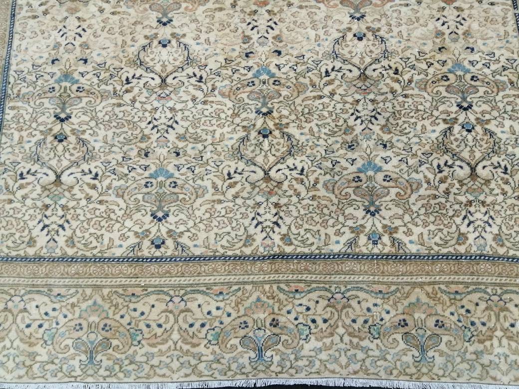Beige Turkish Runner Rug 6' 2" x 9' 7" Hand-Knotted close-up