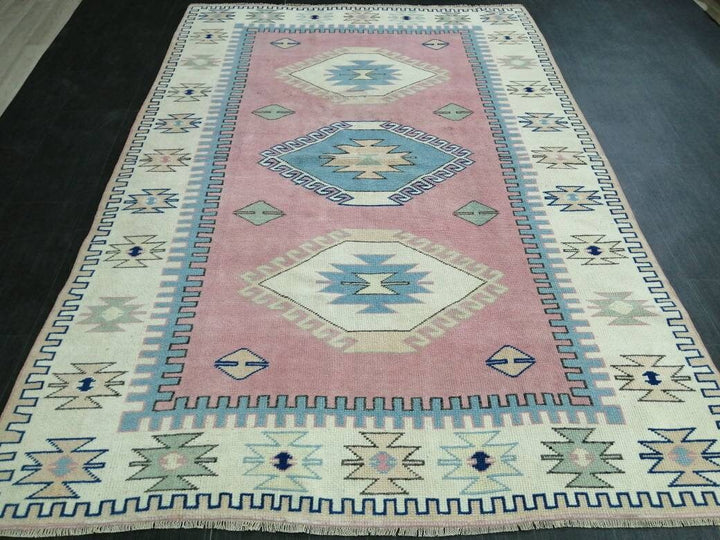 Turkish Runner Rug 5' 2" x 7' 8" Hand-Knotted field