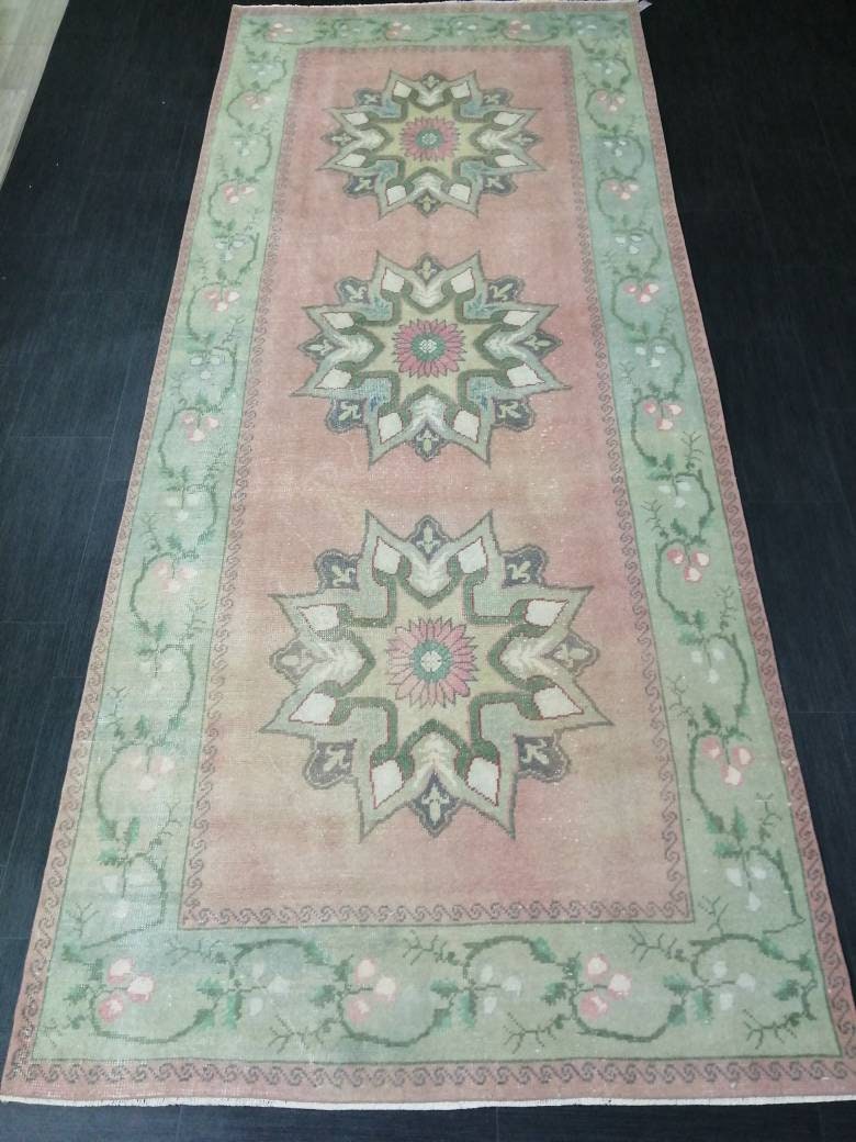 Beige Turkish Runner Rug 4' 6" x 10' 7" Hand-Knotted detail