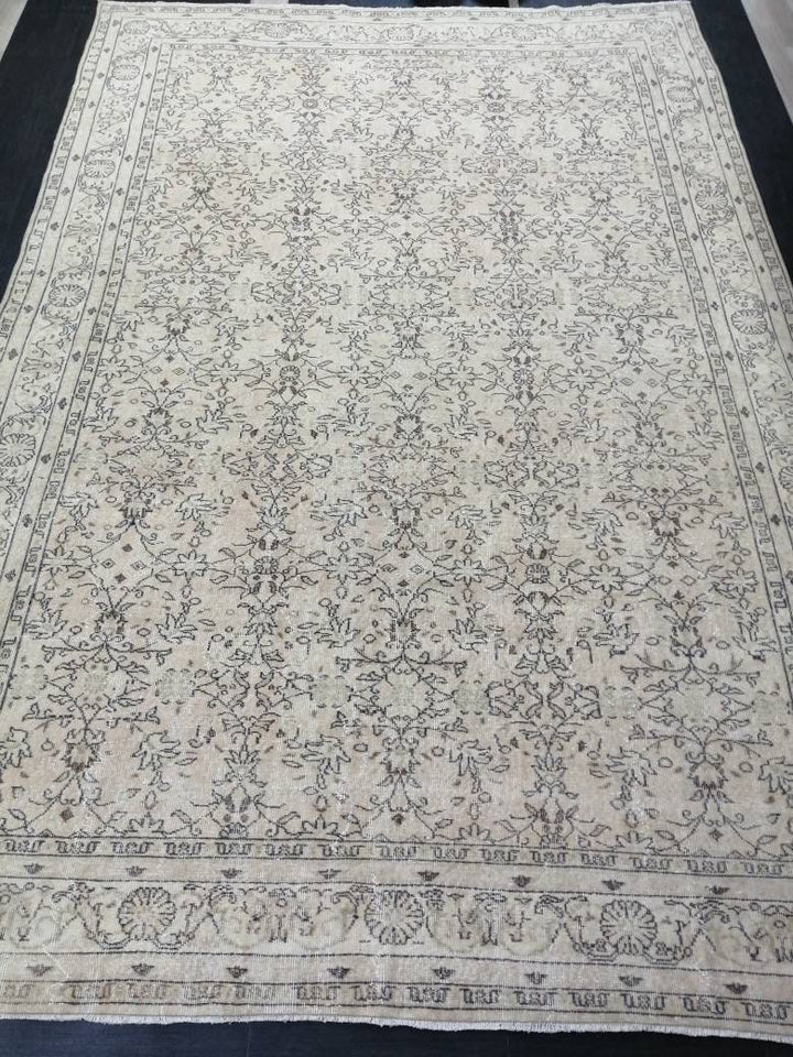 Beige Turkish Oushak Rug 8' 4" x 12' 4" Hand-Knotted view