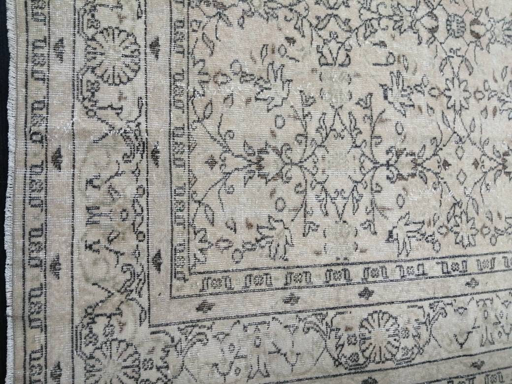 Beige Turkish Oushak Rug 8' 4" x 12' 4" Hand-Knotted reverse