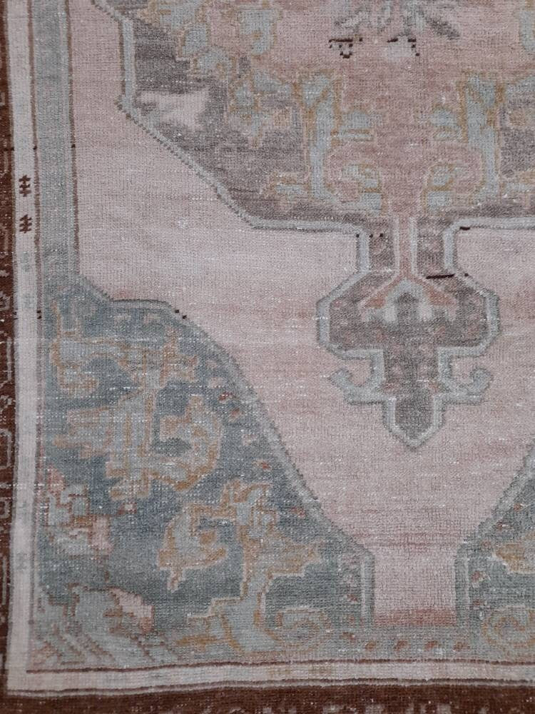 Beige Turkish Runner Rug 4' x 6' 5" Hand-Knotted field