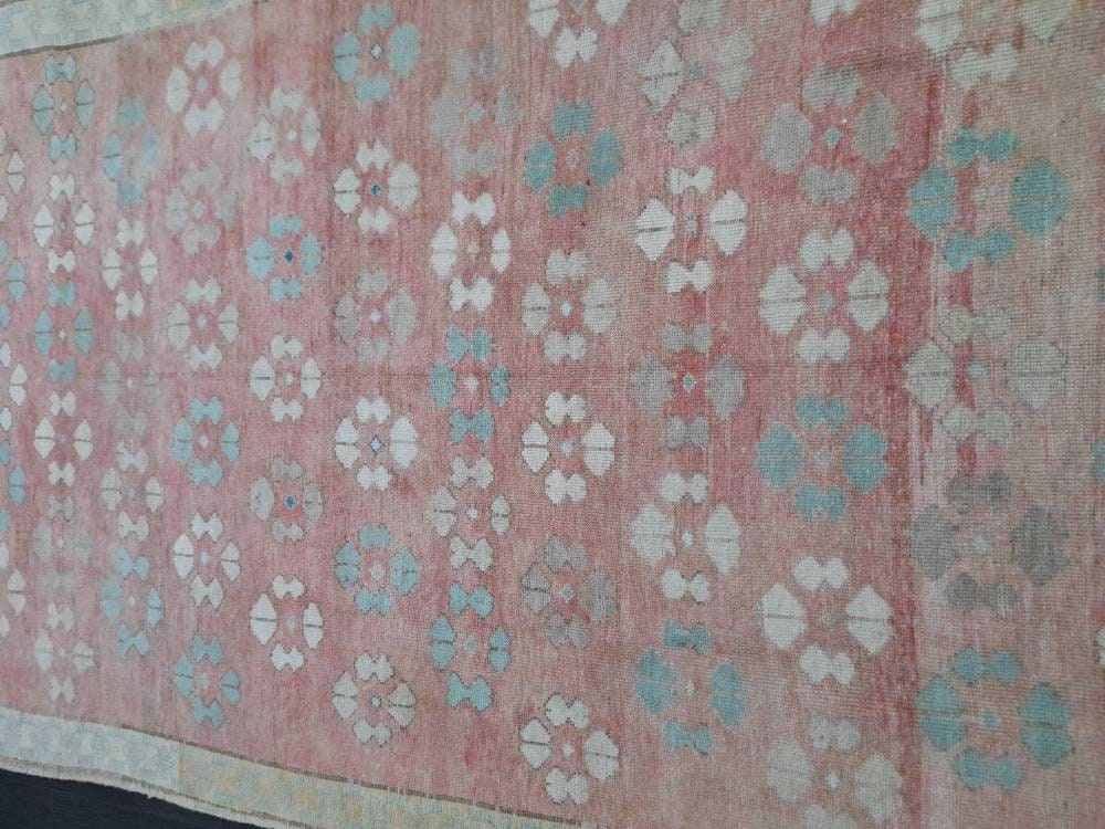 Beige Turkish Runner Rug 5' 1" x 11' 8" Hand-Knotted pattern