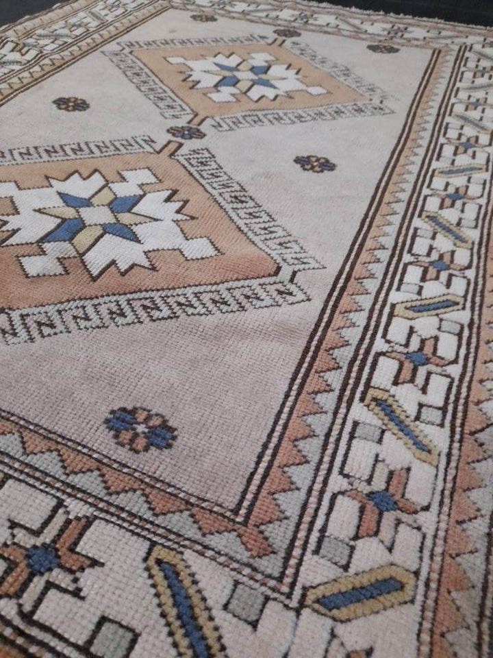 Pink Turkish Runner Rug 3' 10" x 5' 1" Hand-Knotted detail