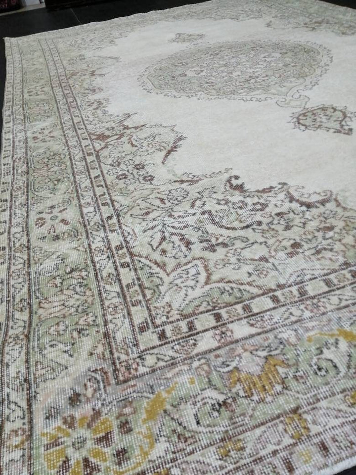Tan Turkish Oushak Rug 6' 11" x 10' 4" Hand-Knotted view